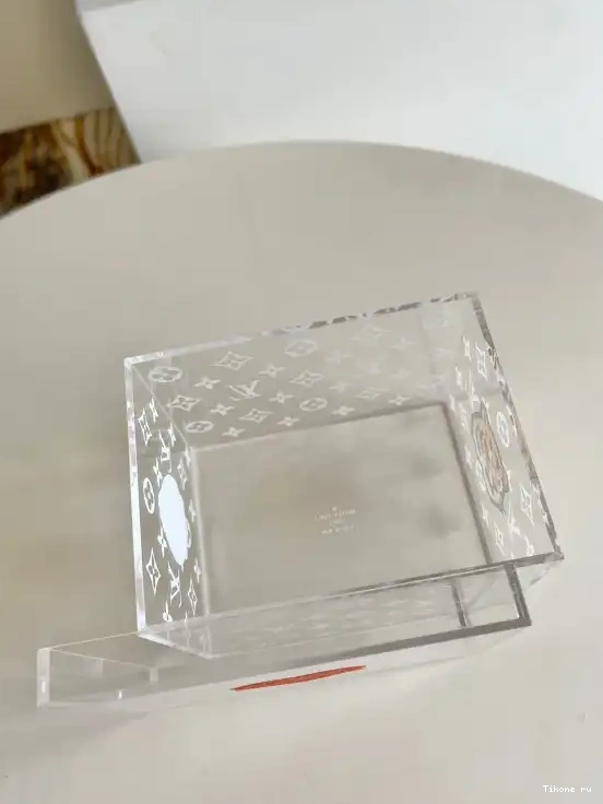 Cheap TRANSPARENT VUITTON BOX LOUIS 0601
